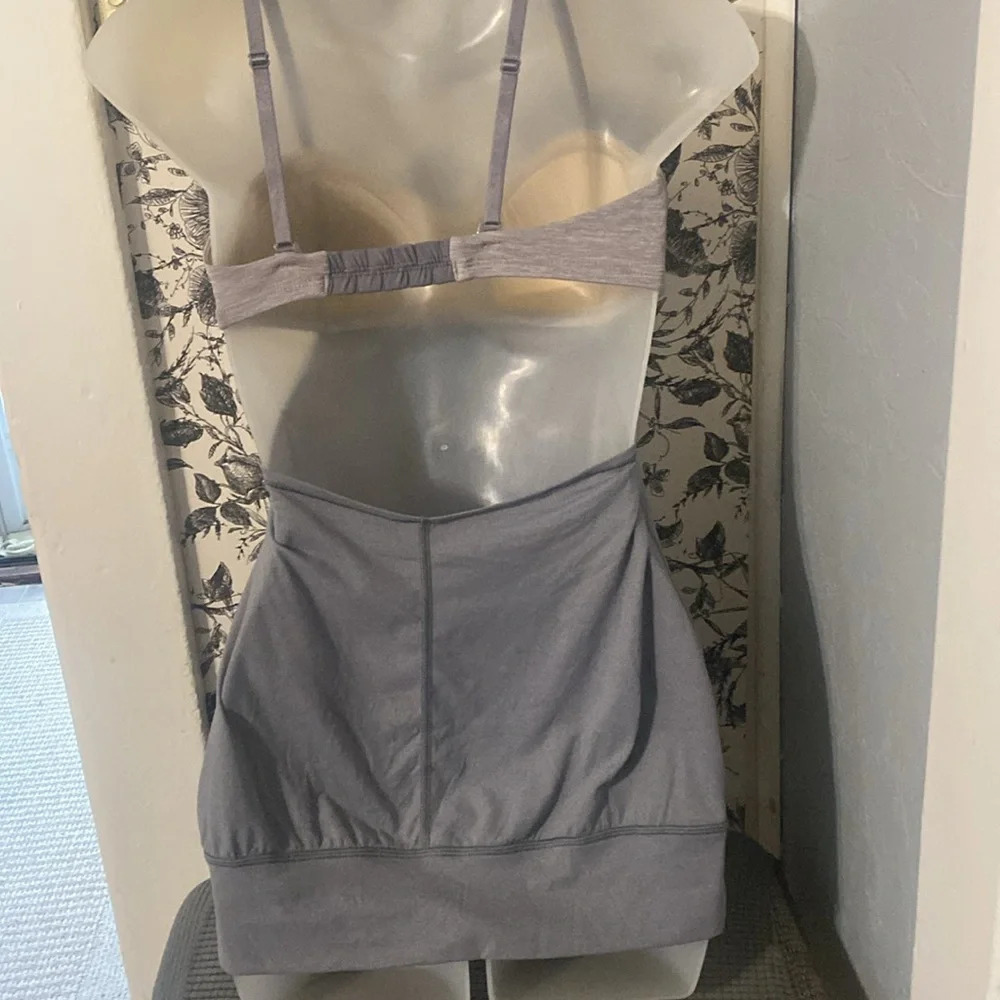 Lululemon tank top - Picture 3 of 4